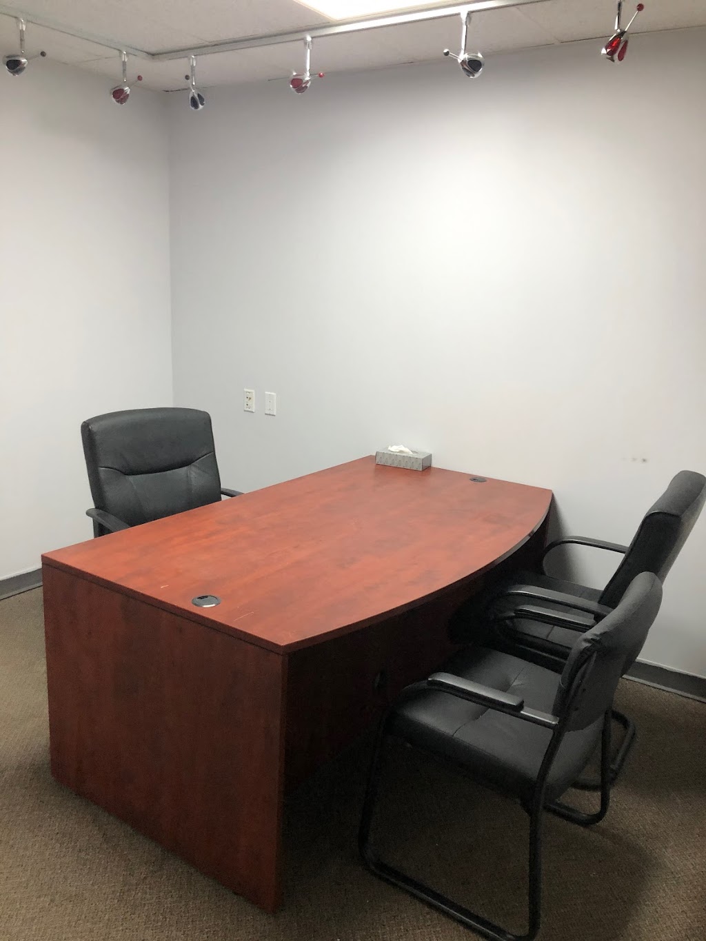 Capilano Offices Space - Coworking Space | 7905 106 Ave NW, Edmonton, AB T6A 1H7, Canada | Phone: (587) 206-2406