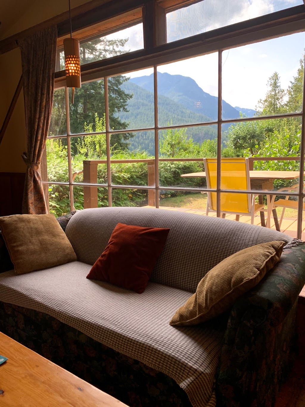 Lillooet Lake Lodge | British Columbia V0N 2K0, Canada | Phone: (604) 905-9246