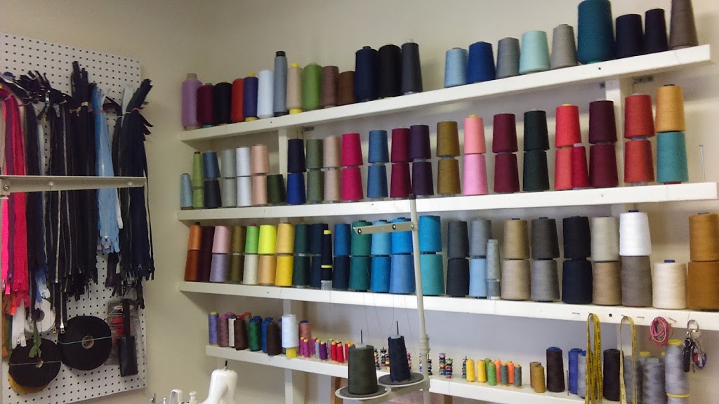 NA sewing and alteration | 128 St George St, Brantford, ON N3R 1V6, Canada | Phone: (519) 900-0093