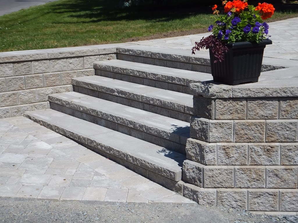 Kingston Interlocking Paving Stone | 2883 Leeman Rd, Elginburg, ON K0H 1M0, Canada | Phone: (613) 547-6411