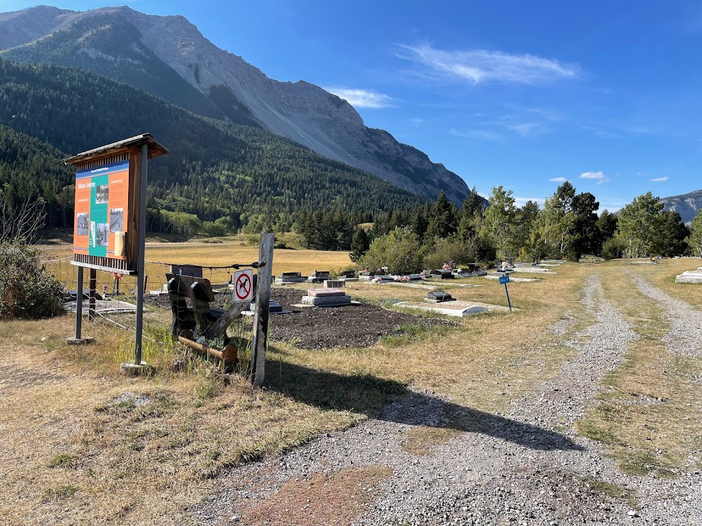 Hillcrest Mine Disaster Cemetery | 200 4 Ave, Hillcrest Mines, AB T0K 1C0, Canada | Phone: (403) 562-7388