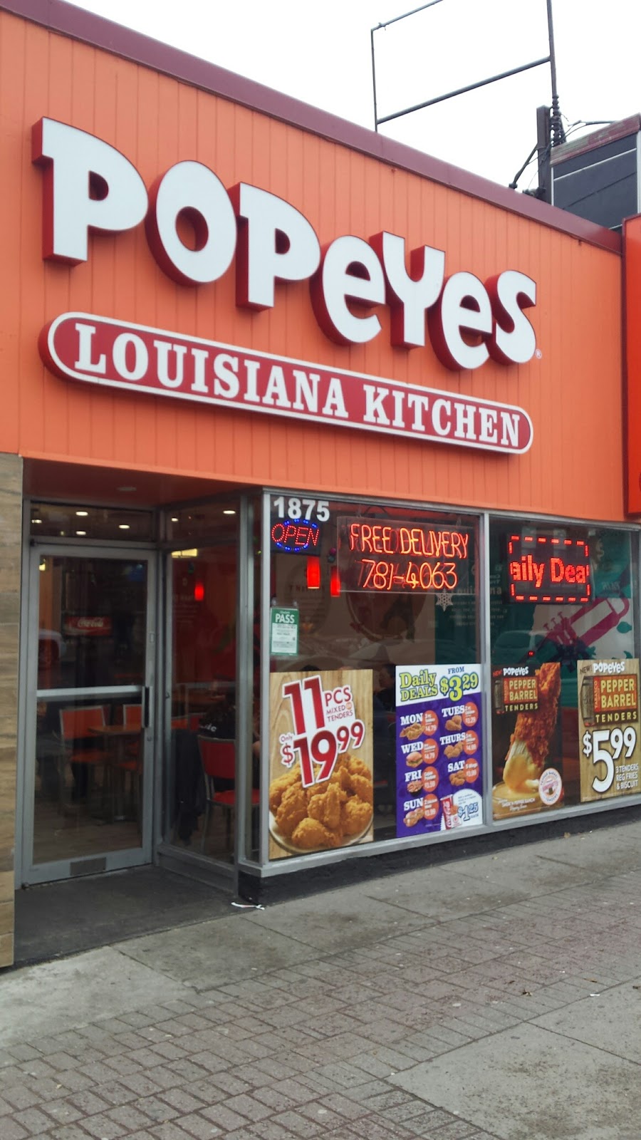 POPEYES LOUISIANA KITCHEN, EGLINTON & DUFFERIN | 1875 Eglinton Ave W, York, ON M6E 2J5, Canada | Phone: (416) 781-4063