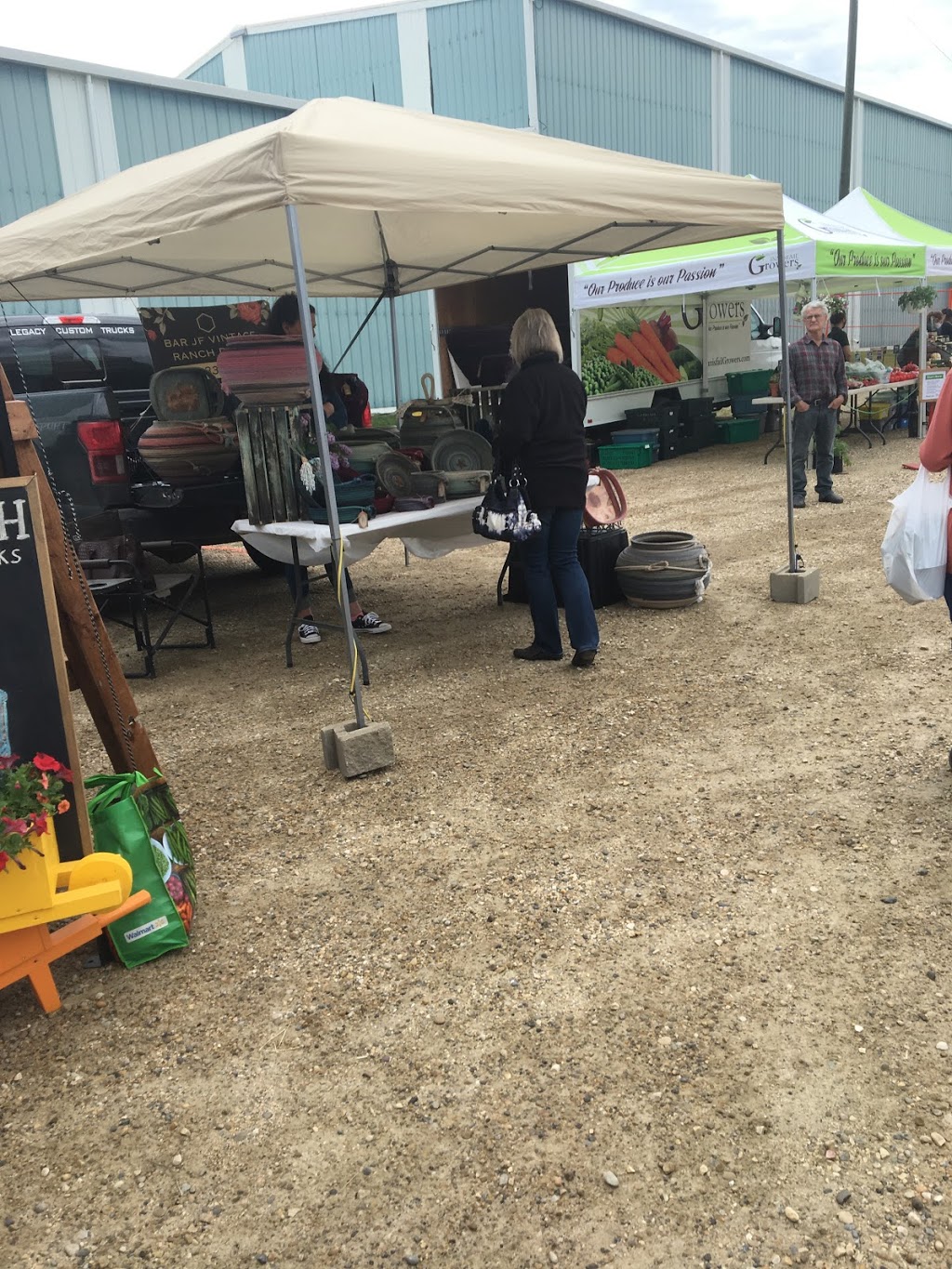 Bentley Farmers Market | 5218 50 St, Bentley, AB T0C 0J0, Canada | Phone: (403) 748-4809