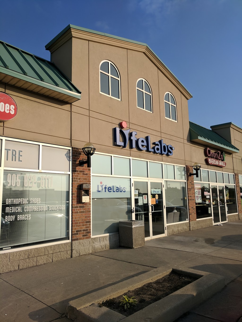 LifeLabs | 950 Southdown Rd Unit B3, Mississauga, ON L5J 2Y4, Canada | Phone: (877) 849-3637