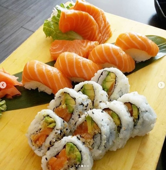 Sakura Japanese Cuisine | 394 Bloor St W, Toronto, ON M5S 1Y2, Canada | Phone: (647) 350-1688