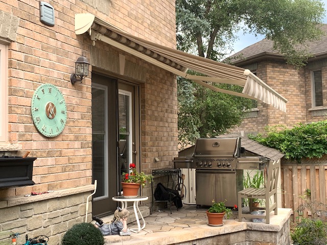 Legers Awnings | 1605 Sedlescomb Dr, Mississauga, ON L4X 1M4, Canada | Phone: (905) 624-2472