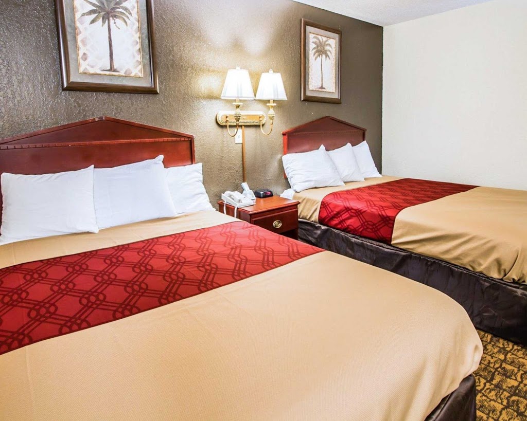 Econo Lodge Tonawanda I-290 | 2000 Niagara Falls Blvd, Tonawanda, NY 14150, USA | Phone: (716) 694-6696