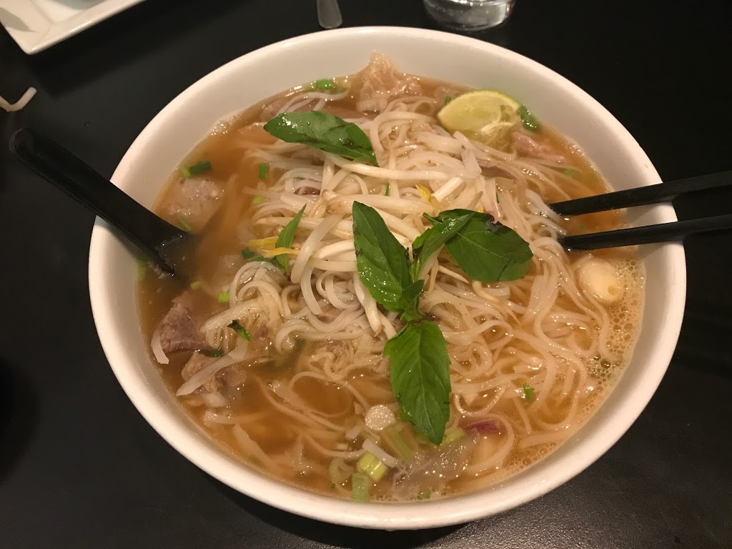 Pho Thi Fusion | 129 Riocan Ave, Nepean, ON K2J 5G3, Canada | Phone: (613) 825-3325