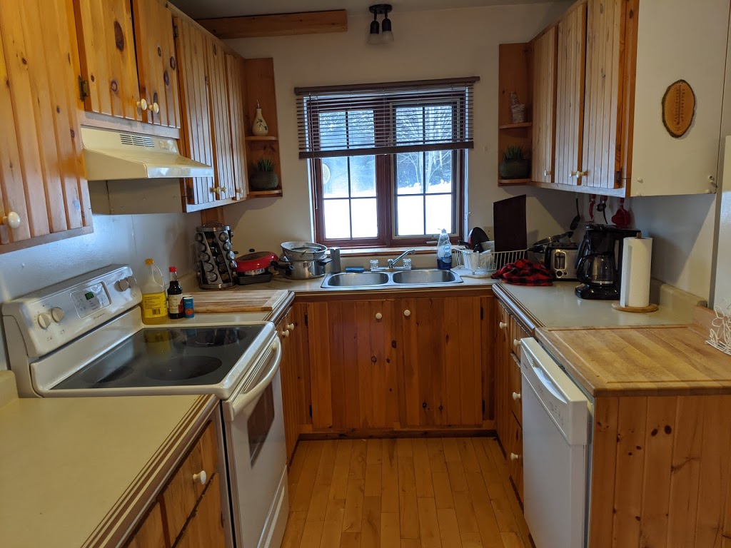 Chalet Rustique CRDS Tremblant | 832 Chemin du Lac Équerre, Lac-Supérieur, QC J0T 1J0, Canada | Phone: (514) 567-7037