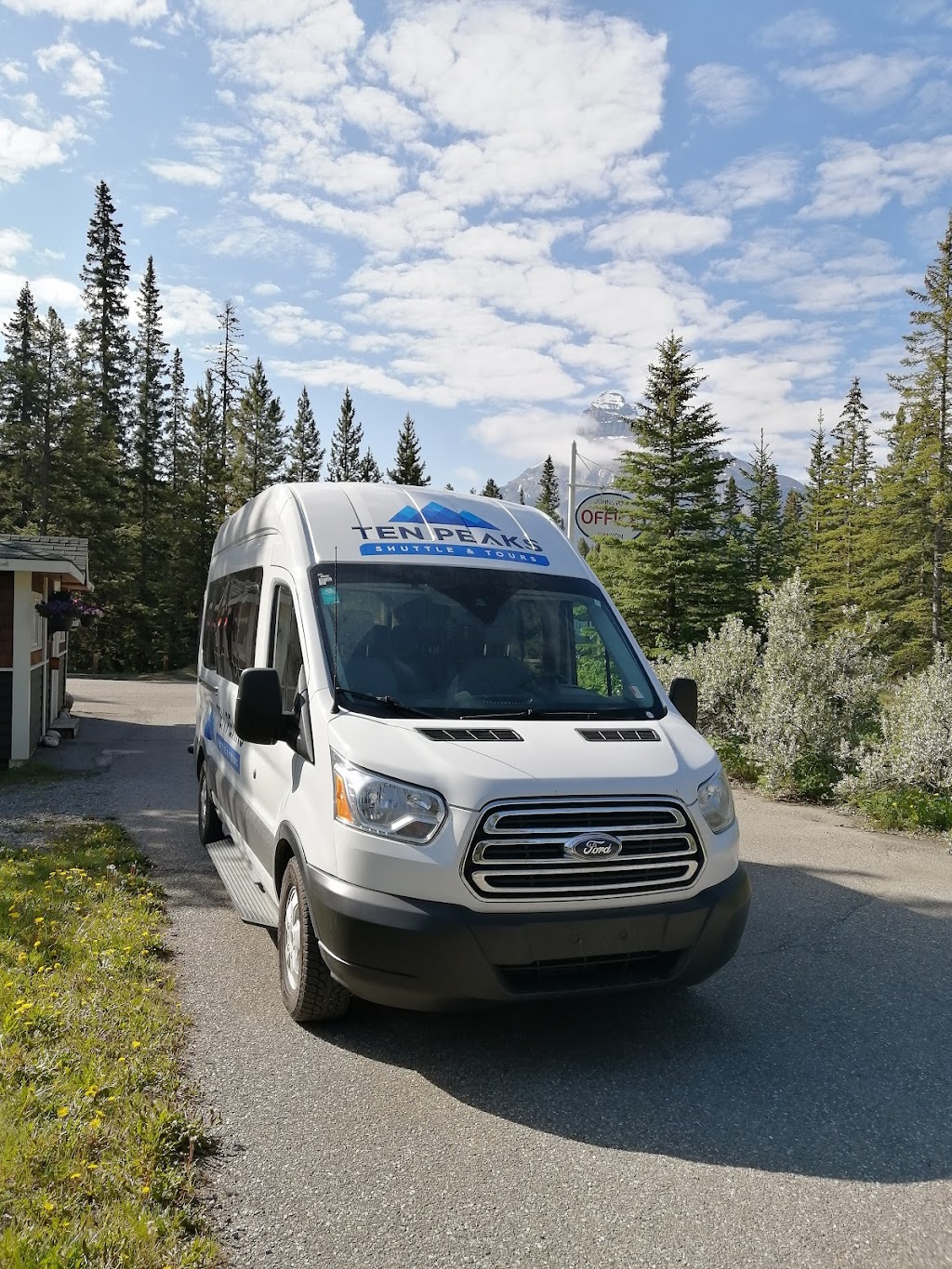 Ten Peaks Shuttle & Tours | Bow Valley Pkwy, Lake Louise, AB T0L 1E0, Canada | Phone: (587) 600-1643