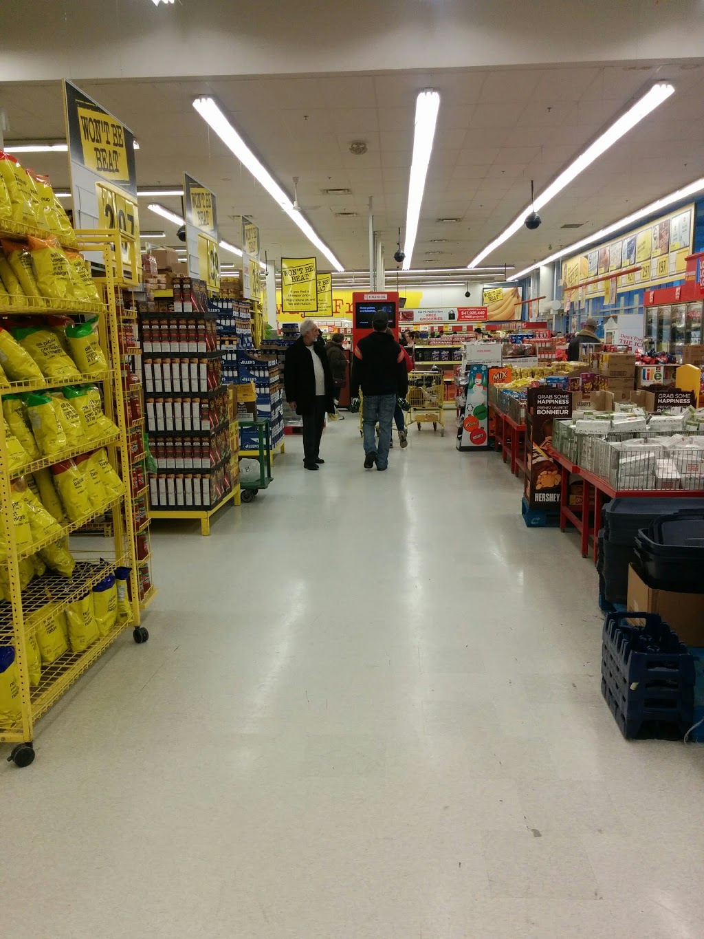 Ross No Frills | 14800 Yonge St, Aurora, ON L4G 1N3, Canada | Phone: (866) 987-6453