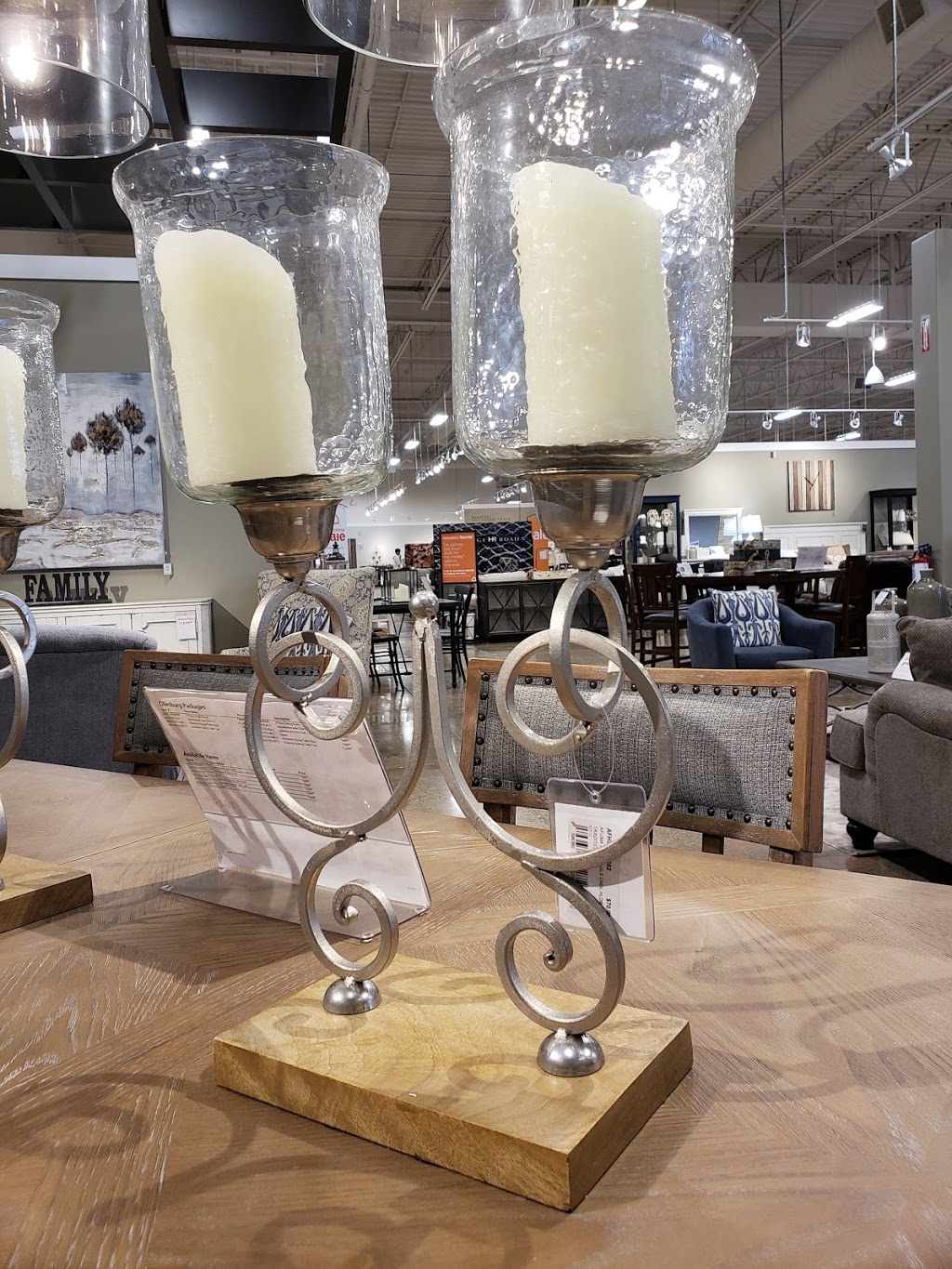 Ashley HomeStore | 45 Red Maple Rd, Richmond Hill, ON L4B 4M6, Canada | Phone: (905) 763-6020