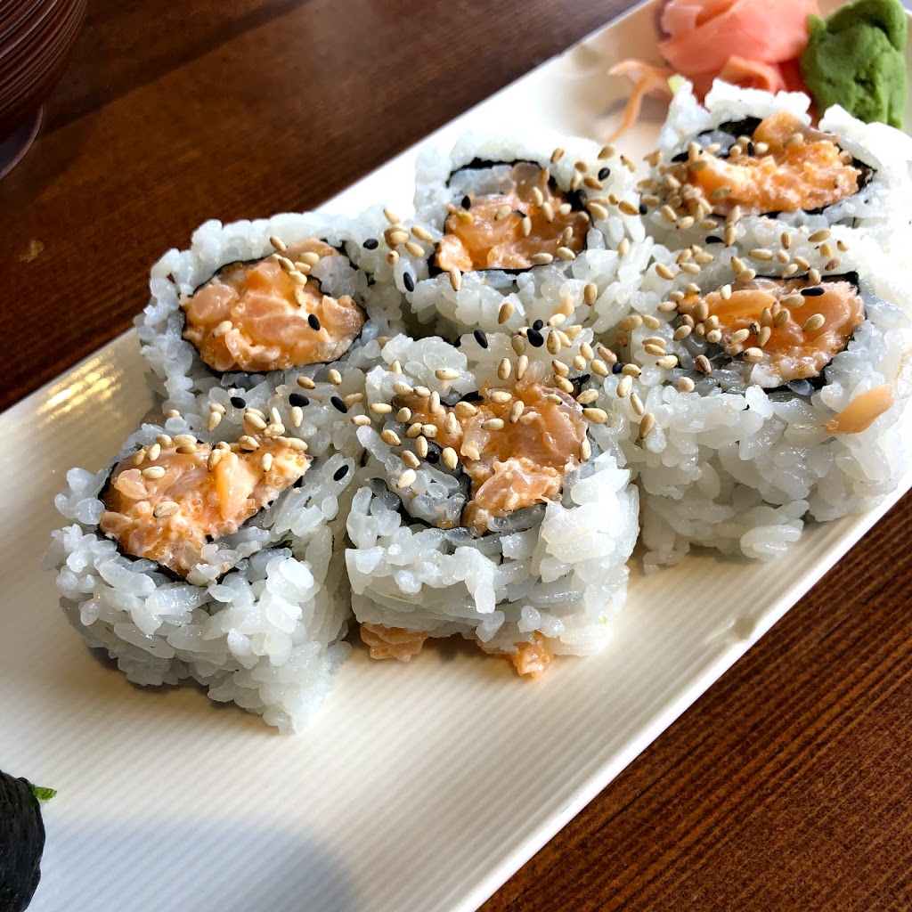 Sushi UOmo | 4280 Hastings St, Burnaby, BC V5C 2J5, Canada | Phone: (604) 563-4280