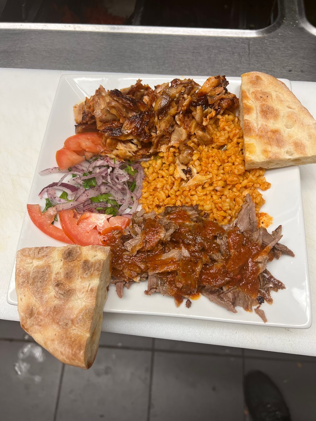 Melis Kebab | 482 Bd Adolphe-Chapleau, Bois-des-Filion, QC J6Z 1J8, Canada | Phone: (450) 818-5445