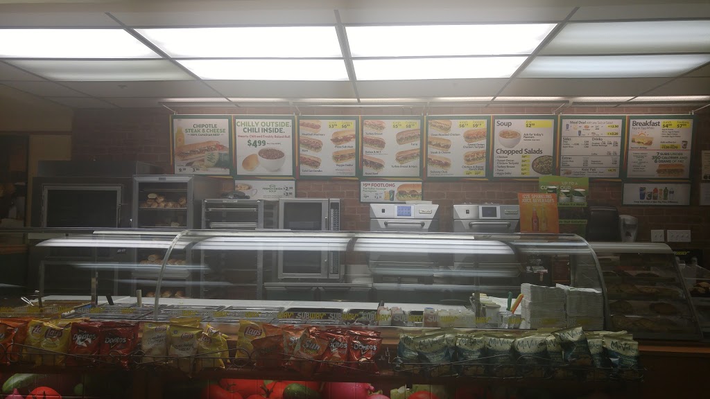 Subway | Trail Bay Mall, 5755 Cowrie St #24, Sechelt, BC V0N 3A0, Canada | Phone: (604) 885-1026