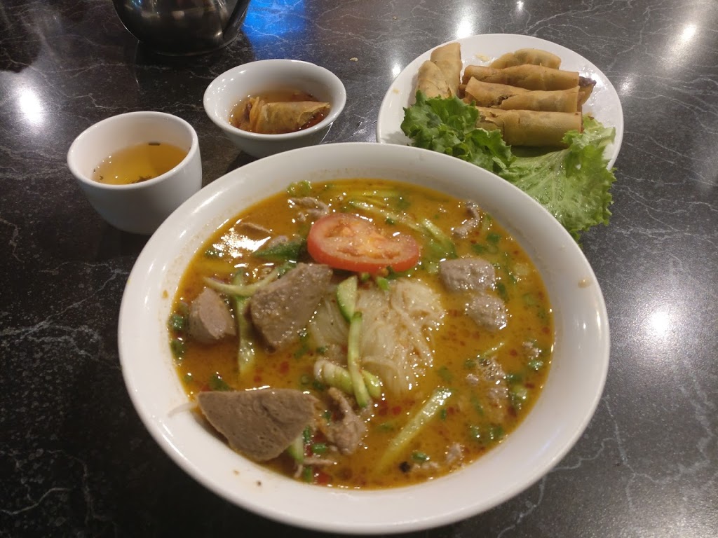 Dong Khanh Restaurant | 2066 18 Ave NE, Calgary, AB T2E 8N5, Canada | Phone: (403) 291-1969