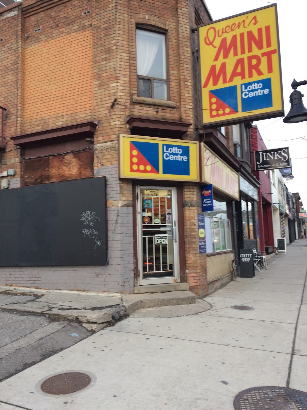 Queens Mini Mart | 1666 Queen St W, Toronto, ON M6R 1B2, Canada | Phone: (416) 532-6143