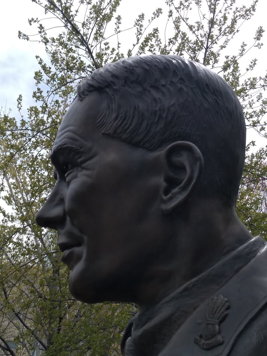 Memorial Lieutenant-Colonel John McCrae Statue | 90-94 Sussex Dr, Ottawa, ON K1N, Canada