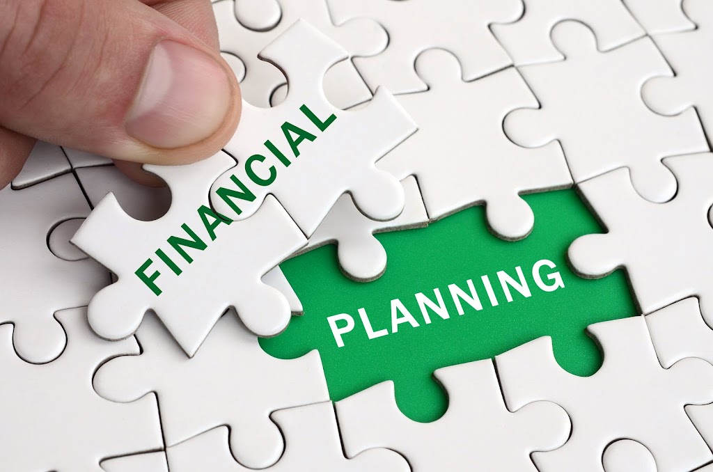 Freedom Financial - Financial Planners Toronto | 204 King Edward Ave, East York, ON M4C 5J8, Canada | Phone: (416) 456-1187