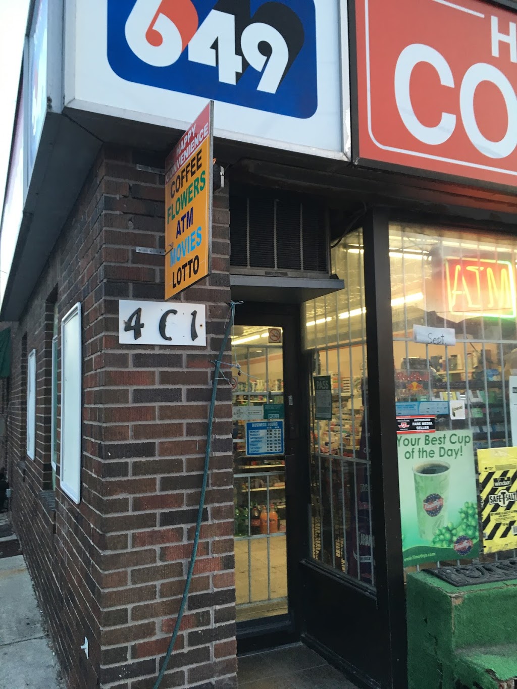 Happy Convenience | 461 Eglinton Ave E, Toronto, ON M4P 1N3, Canada | Phone: (416) 485-5158