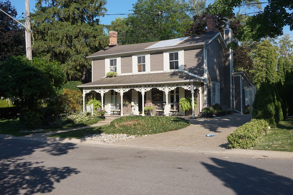 Historic Davy House Bed & Breakfast Inn | 230 Davy St, Niagara-on-the-Lake, ON L0S 1J0, Canada | Phone: (905) 468-5307