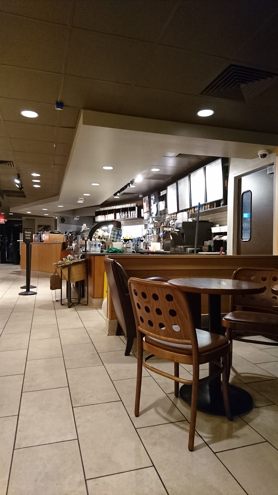 Starbucks | 300 Riverside Dr, Penticton, BC V2A 5Y5, Canada | Phone: (250) 492-6133