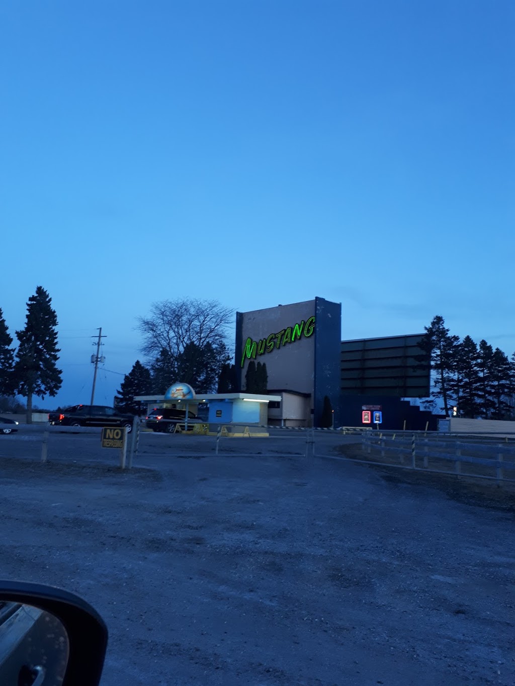 The Mustang Drive-In | 2551 Wilton Grove Rd, London, ON N6N 1M7, Canada | Phone: (519) 644-1160