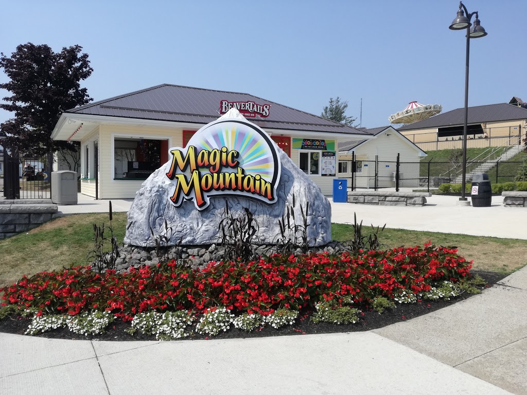 Magic Mountain SplashZone | 150 Magic Mountain Rd, Moncton, NB E1G 4V7, Canada | Phone: (506) 857-9283