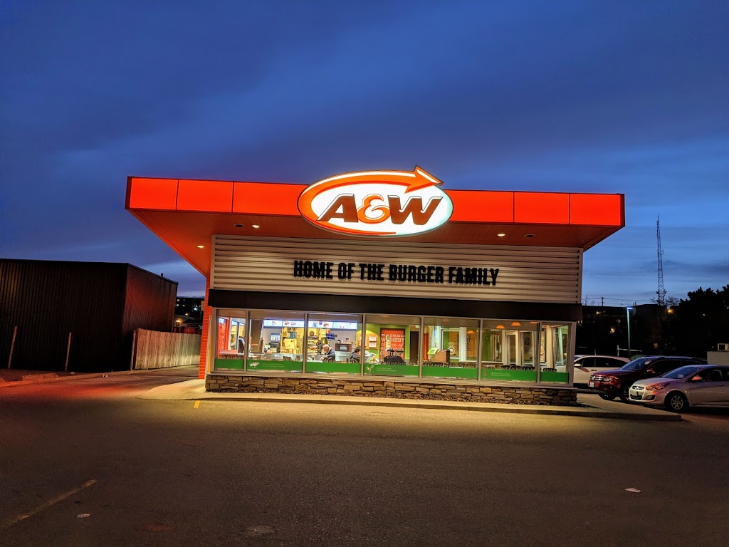 A&W Canada | 20 Wellington St E, Guelph, ON N1H 3R8, Canada | Phone: (519) 821-2561