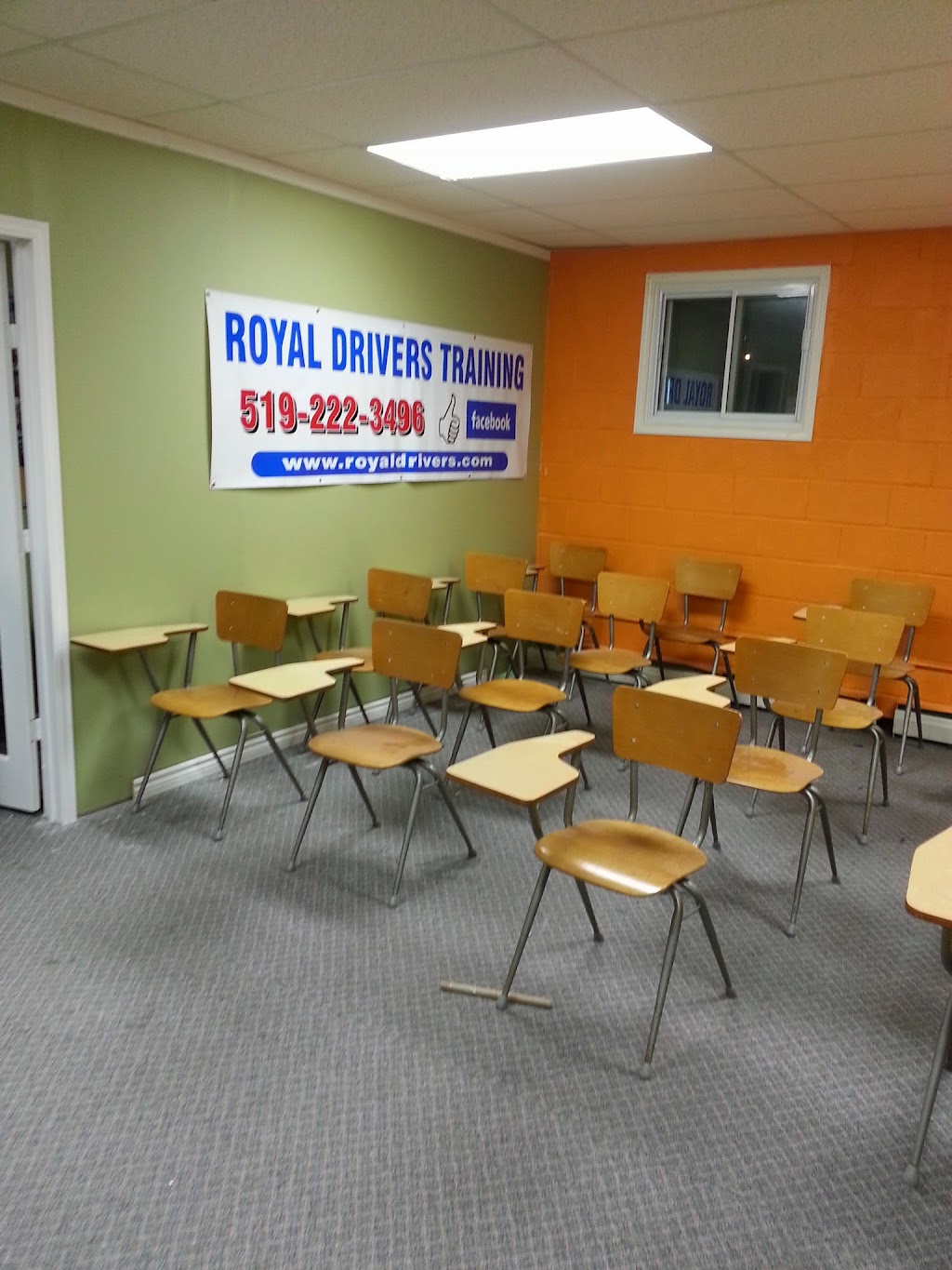 Royal Drivers of Canada | Driving School Lindsay | 152 Springdale Dr, Lindsay, ON K9V 0N1, Canada | Phone: (705) 289-0289