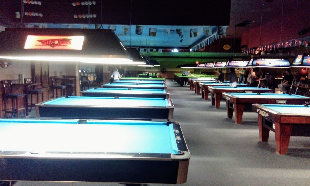 Shooters snooker and billiard parlour | 1448 Lawrence Ave E, North York, ON M4A 2V6, Canada | Phone: (416) 750-7787