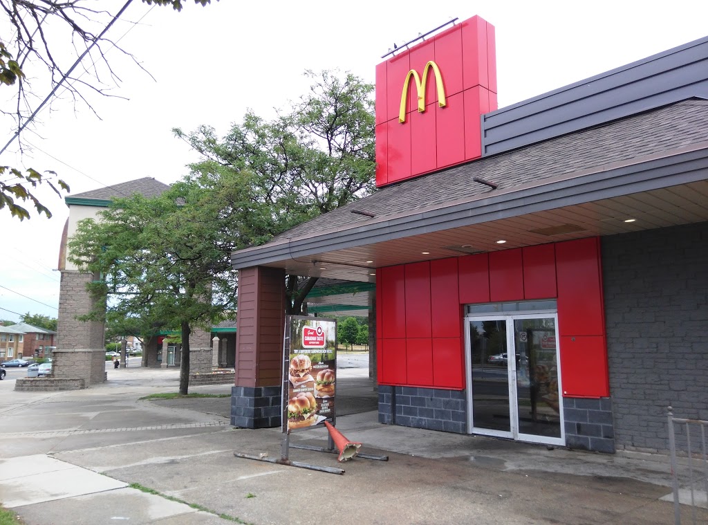 McDonalds | 2 Greystone Walk Dr, Toronto, ON M1K 5J2, Canada | Phone: (416) 265-4317