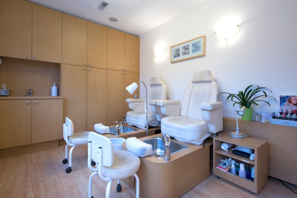 Ici Paris Skin Care Clinic & Spa | 370 Danforth Ave, Toronto, ON M4K 1N8, Canada | Phone: (416) 461-1774