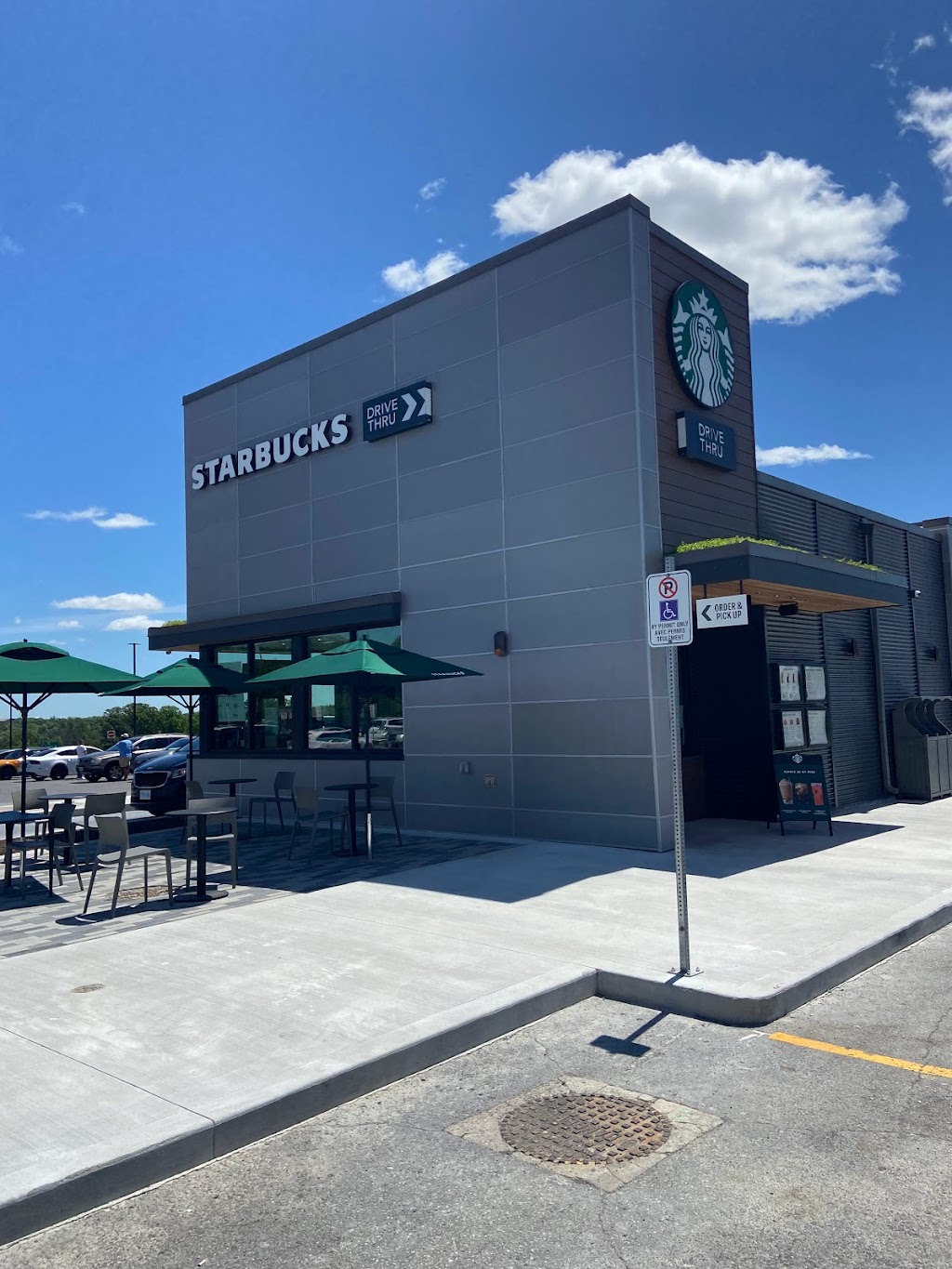 Starbucks | 3745 ON-401, Odessa, ON K0H 2H0, Canada | Phone: (613) 634-2300