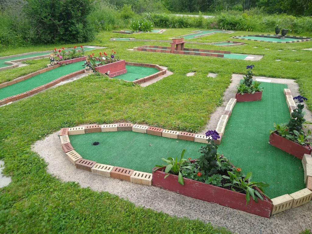 Gypsy Mini Golf | 11463 Nova Scotia Trunk 3, Lunenburg, NS B0J 2C0, Canada | Phone: (902) 521-0102