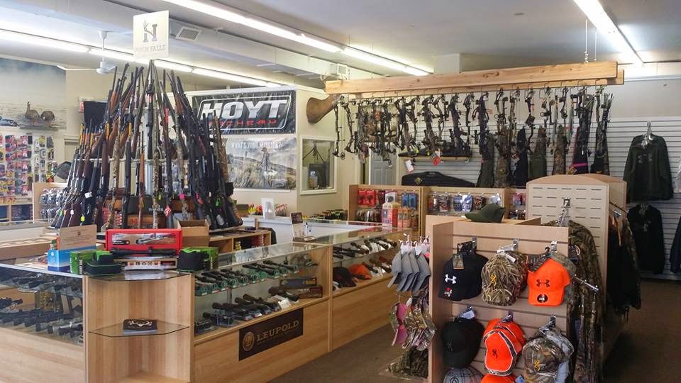 High Falls Outfitters and More | 6833 ON-62 N, Belleville, ON K8N 4Z5, Canada | Phone: (613) 968-2020