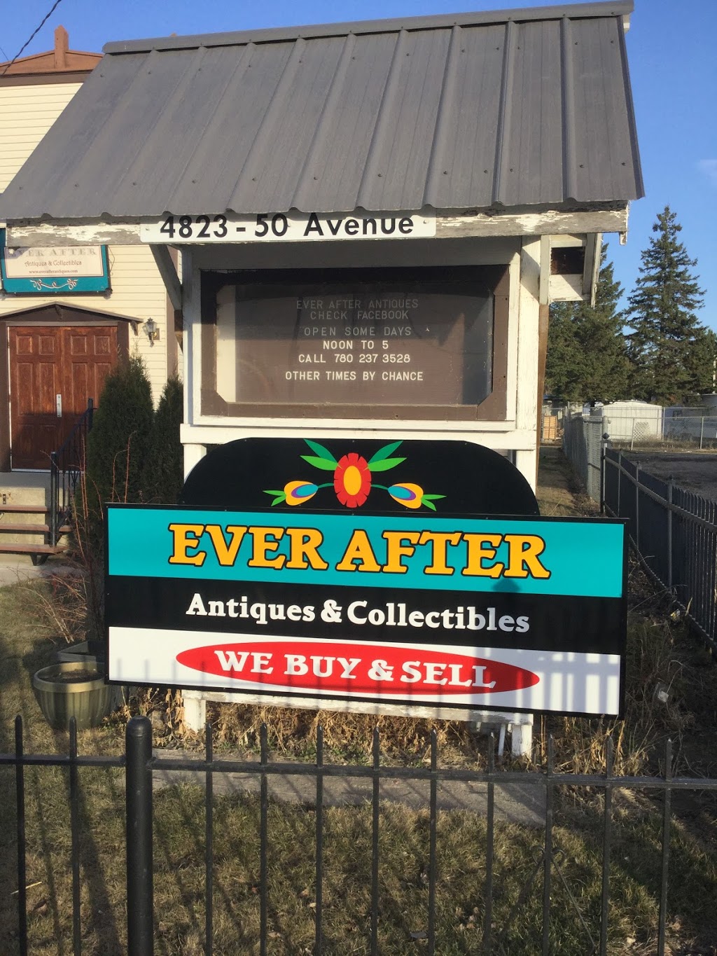 Ever After Antiques and Collectibles | 4823 50 Ave, Alberta Beach, AB T0E 0A0, Canada | Phone: (780) 237-3528