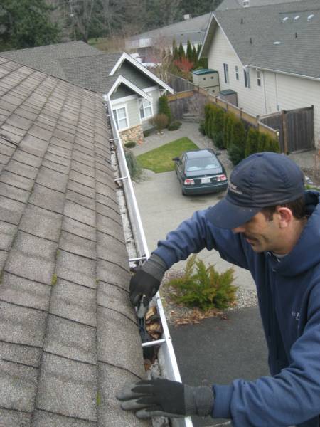 First Class Window Cleaning & Gutter Cleaning | 3603 Napier St, Vancouver, BC V5K 2Y1, Canada | Phone: (778) 896-8653