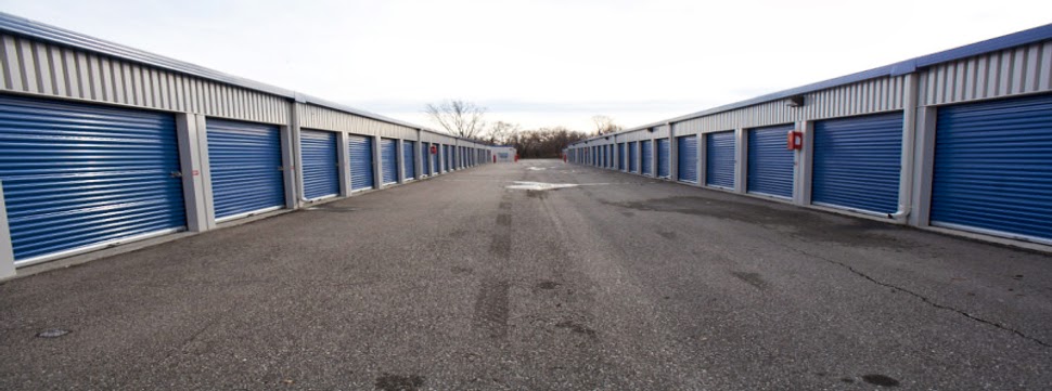 Secure Self Storage Mississauga | 2605 Summerville Ct, Mississauga, ON L4X 0A2, Canada | Phone: (289) 677-1790