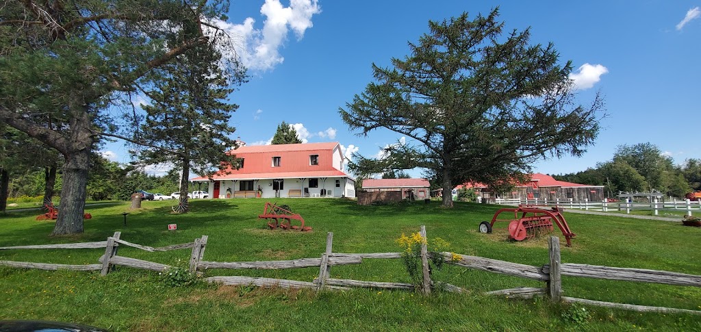 Ferme & pisciculture Lac en Ville | 15550 Bd Valcartier, Québec, QC G2A 0A1, Canada | Phone: (418) 845-3343