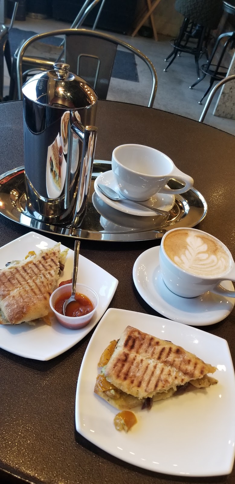 Cuatro Coffee | 9014 152 St, Surrey, BC V3R 4E7, Canada | Phone: (604) 498-2418