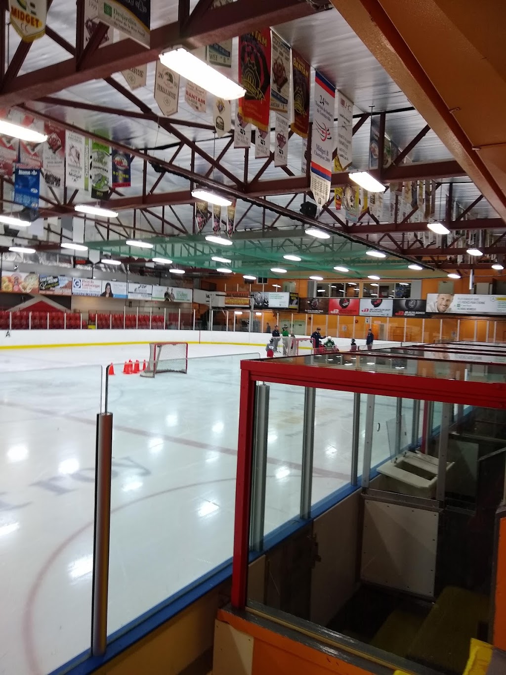 Hockey Mineur C B I O | 10991 Rue des Montagnards, Beaupré, QC G0A 1E0, Canada | Phone: (418) 827-5155