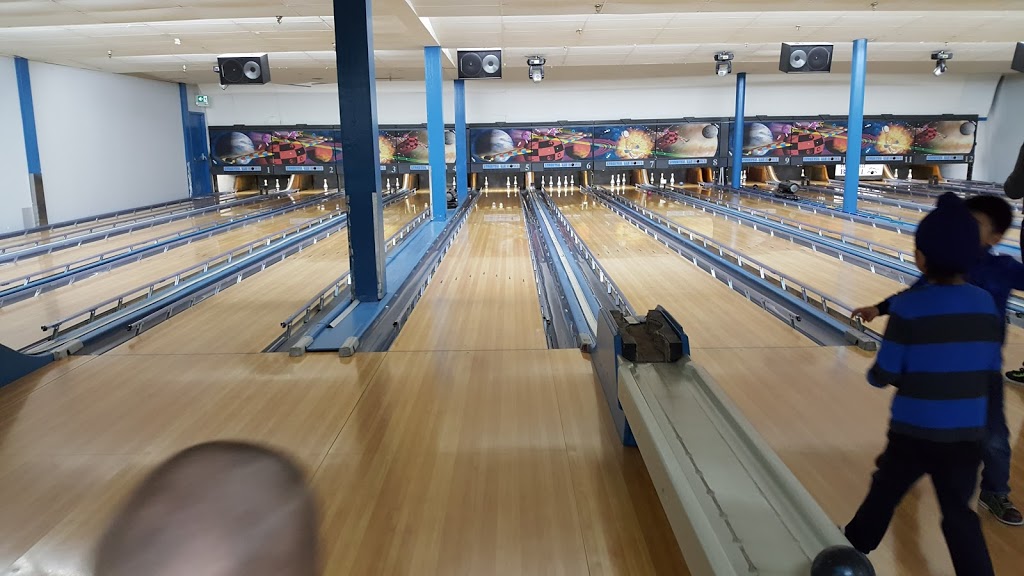 Streetsville Bowl | 128 Queen St S, Mississauga, ON L5M 1K8, Canada | Phone: (905) 826-6161