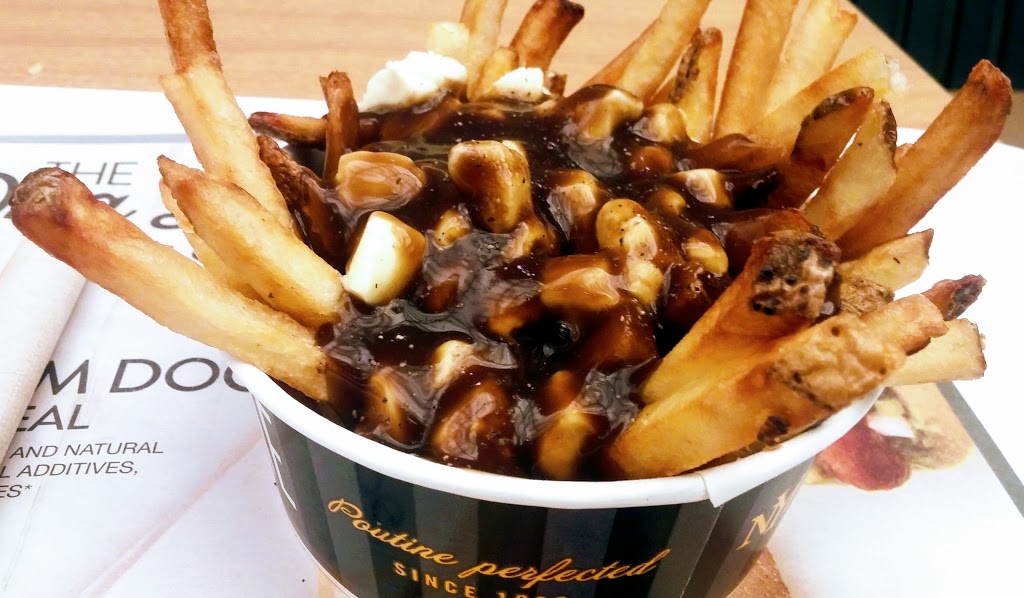 New York Fries - Limeridge Mall | 999 Upper Wentworth Road Unit F11, Hamilton, ON L9A 4X5, Canada | Phone: (905) 318-3284