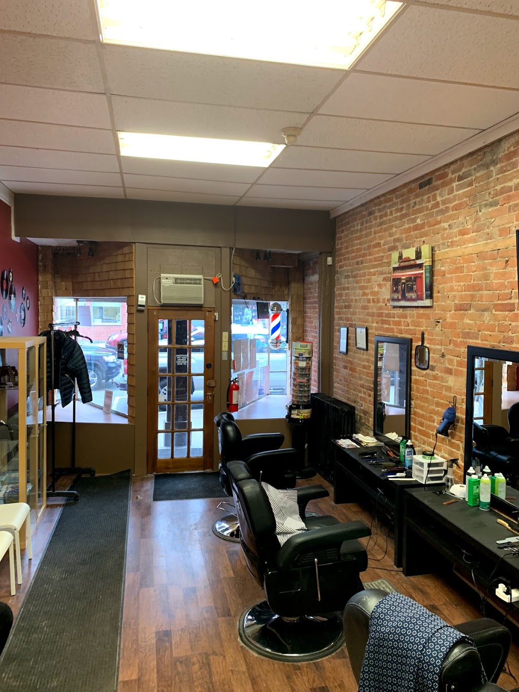 Fades and Fashions | 67 King St W, Bowmanville, ON L1C 1R4, Canada | Phone: (905) 419-0995