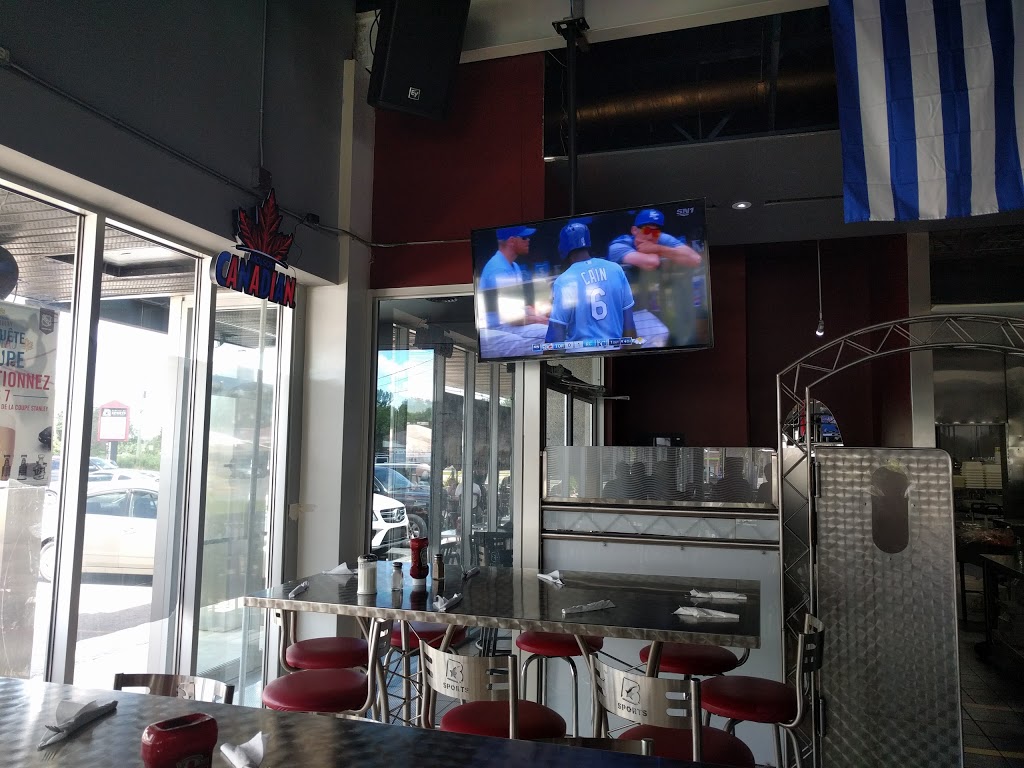 B-Sports (Le boulevard des sports) Resto-bar sportif / Terrasse | 520 Boulevard Richelieu, Richelieu, QC J3L 4C1, Canada | Phone: (450) 658-5112