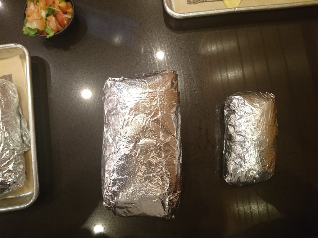 Mucho Burrito Fresh Mexican Grill | 650 Wellington St E #8, Aurora, ON L4G 0K3, Canada | Phone: (905) 503-1401
