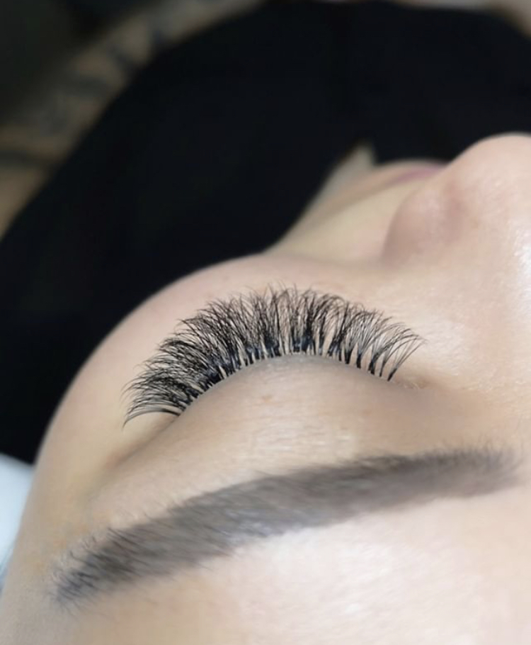 The Lash Collective | 255 Hastings Ave, Toronto, ON M4L 2L9, Canada | Phone: (647) 493-5509