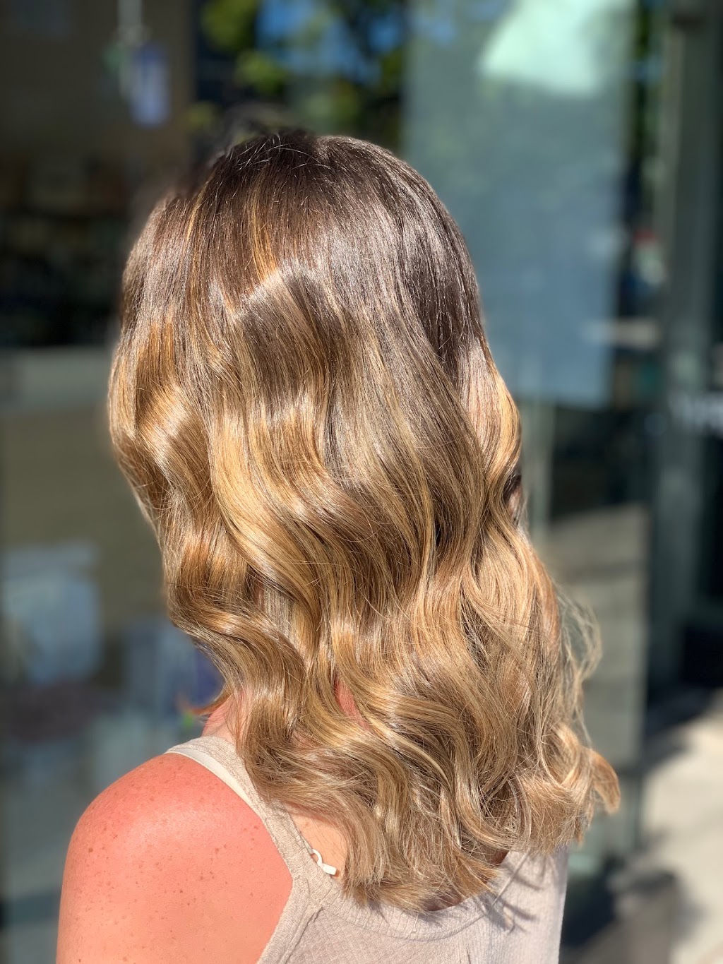 Hair by Allie Betts | 2131 W 4th Ave, Vancouver, BC V6K 1N7, Canada | Phone: (778) 751-9881