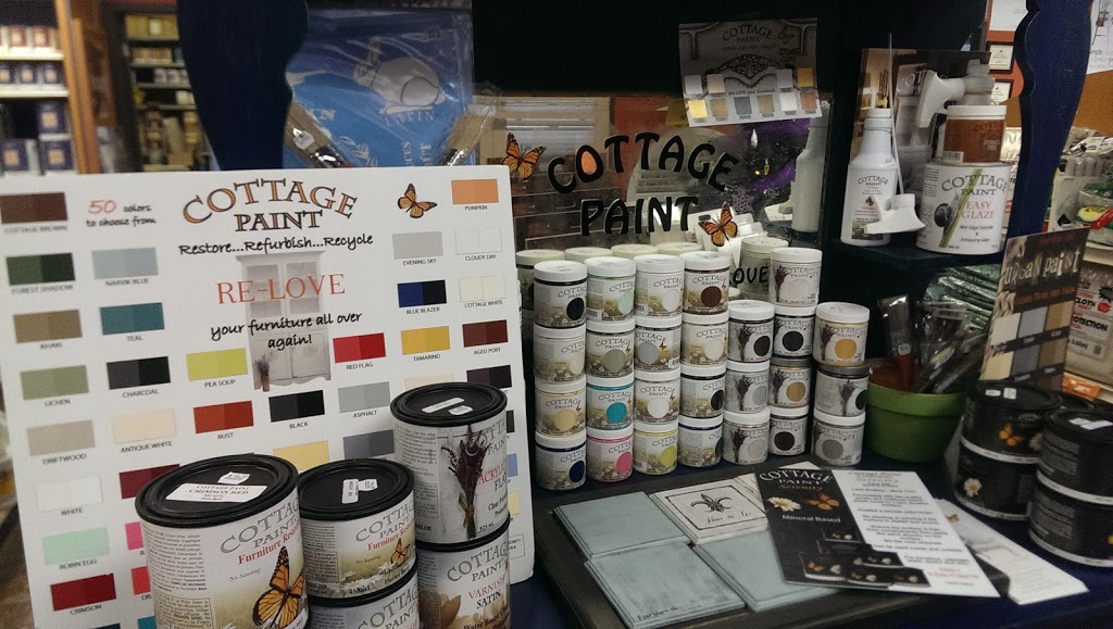 Town & Country Decorating Centre | 50 Anne St, Bobcaygeon, ON K0M 1A0, Canada | Phone: (705) 738-5477